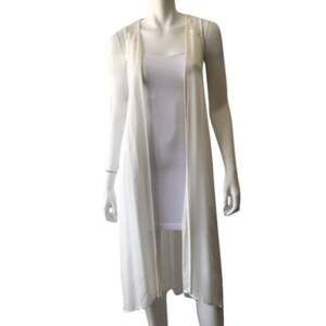 Hem & Thread Ivory Lace Detail Open Vest L
